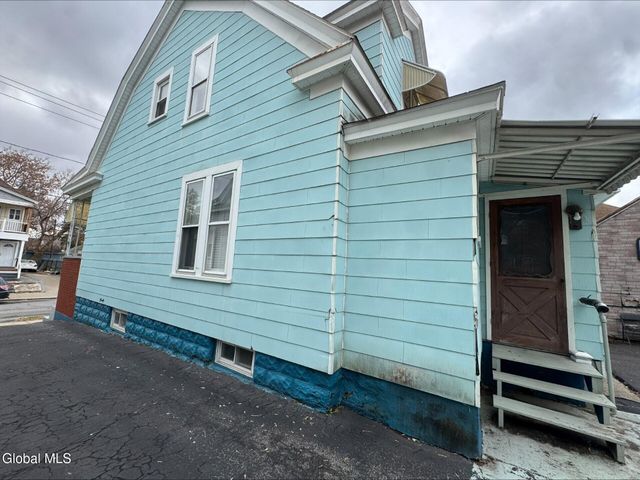 1341 7th Avenue, Schenectady, NY 12303