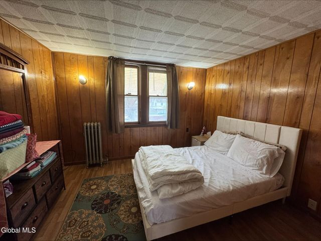 1341 7th Avenue, Schenectady, NY 12303