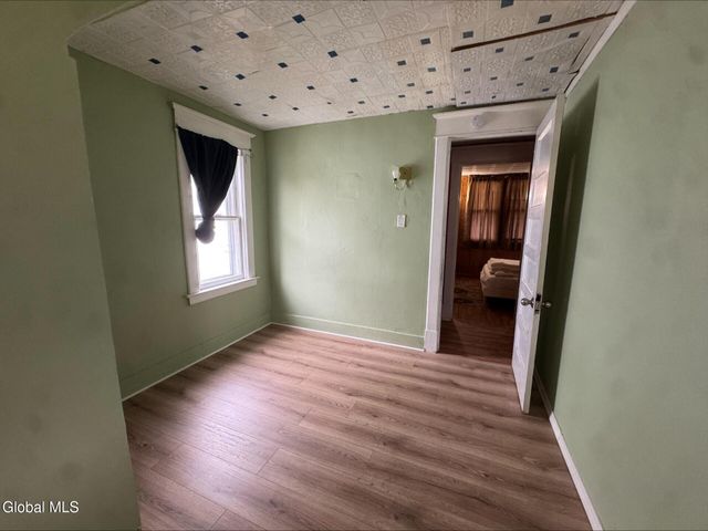 1341 7th Avenue, Schenectady, NY 12303