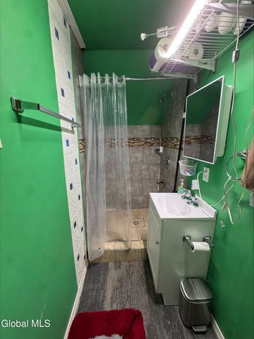 1341 7th Avenue, Schenectady, NY 12303