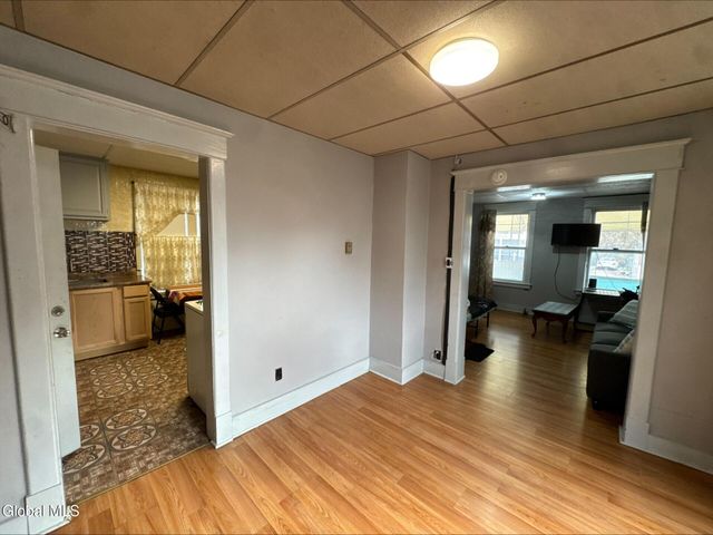 1341 7th Avenue, Schenectady, NY 12303