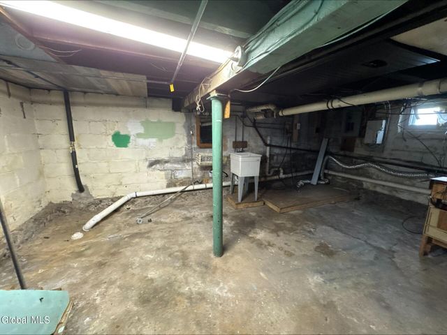 1341 7th Avenue, Schenectady, NY 12303