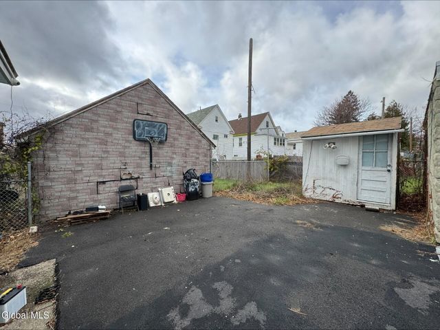 1341 7th Avenue, Schenectady, NY 12303