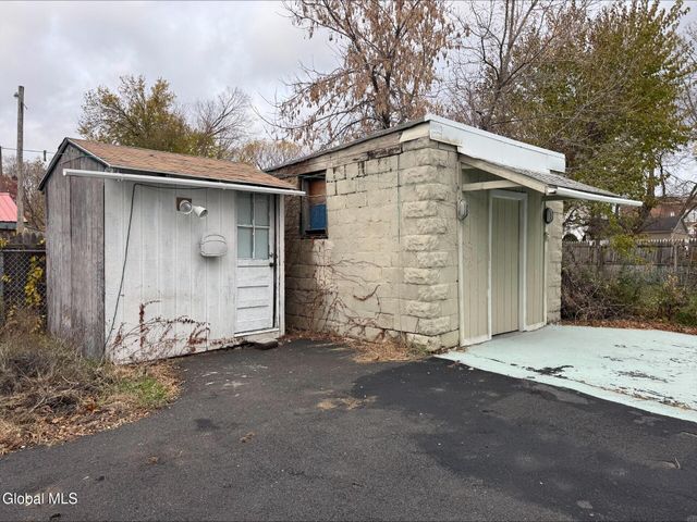 1341 7th Avenue, Schenectady, NY 12303