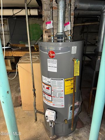 1341 7th Avenue, Schenectady, NY 12303