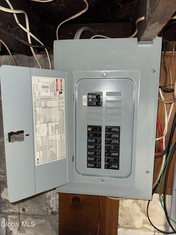 1341 7th Avenue, Schenectady, NY 12303