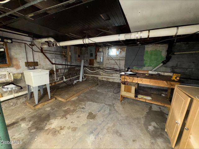 1341 7th Avenue, Schenectady, NY 12303