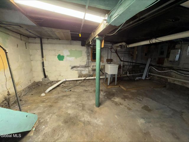 1341 7th Avenue, Schenectady, NY 12303