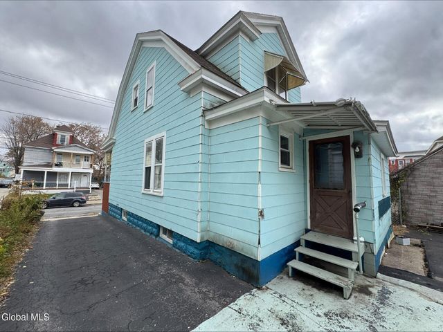 1341 7th Avenue, Schenectady, NY 12303
