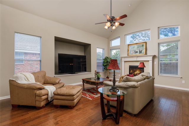 1506 Turning Leaf Lane, Garland, TX 75040