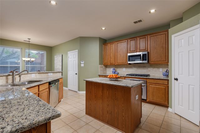 1506 Turning Leaf Lane, Garland, TX 75040