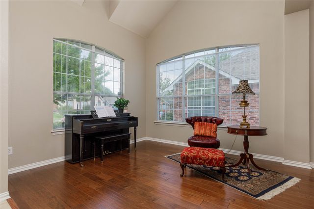 1506 Turning Leaf Lane, Garland, TX 75040