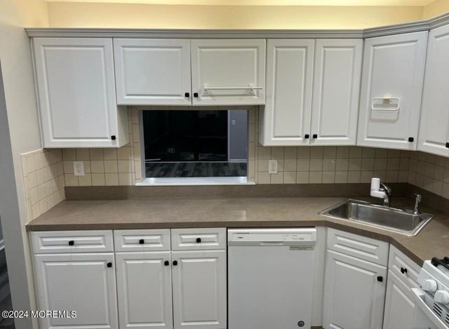 254 Bromley Place 254, East Brunswick, NJ 08816