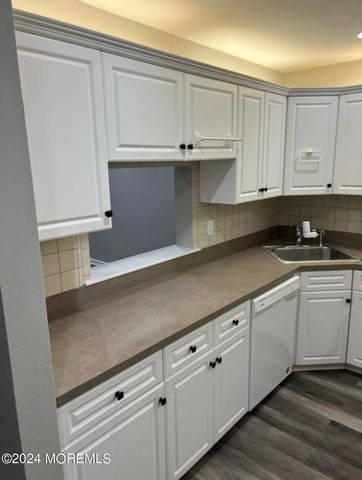 254 Bromley Place 254, East Brunswick, NJ 08816