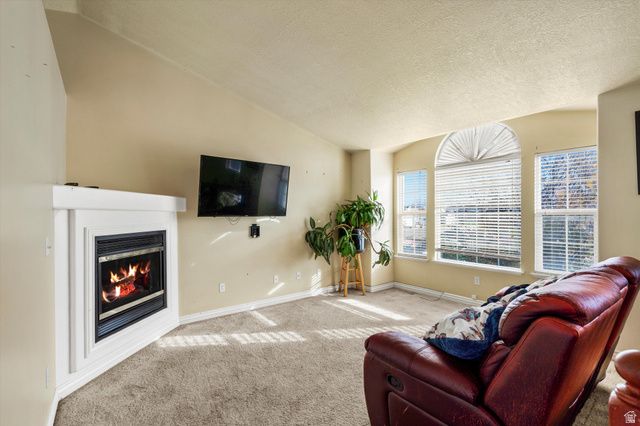 4024 W 4650 S, Roy, UT 84067