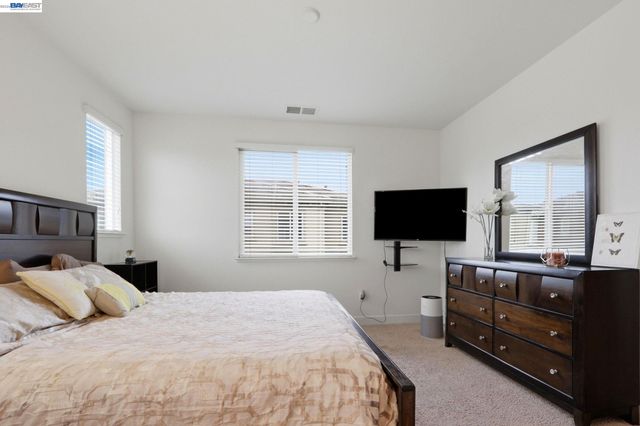 5659 DAYLILY ST, Newark, CA 94560