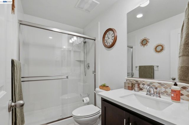 5659 DAYLILY ST, Newark, CA 94560