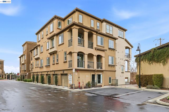 5659 DAYLILY ST, Newark, CA 94560