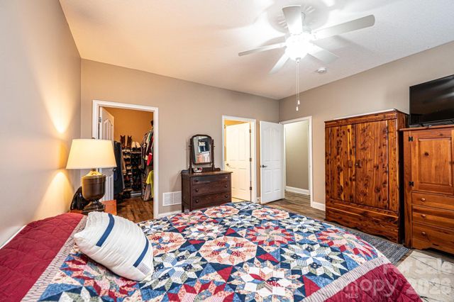 823 Wynnshire Drive C, Hickory, NC 28601