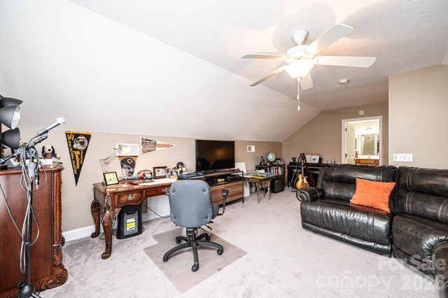 823 Wynnshire Drive C, Hickory, NC 28601