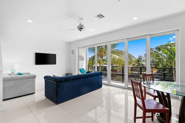 2900 NE 12th Terrace 25, Oakland Park, FL 33334