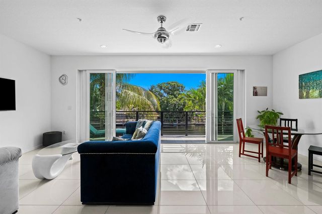 2900 NE 12th Terrace 25, Oakland Park, FL 33334