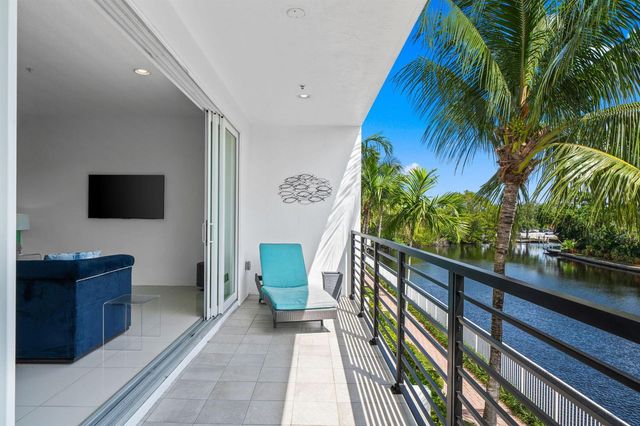 2900 NE 12th Terrace 25, Oakland Park, FL 33334