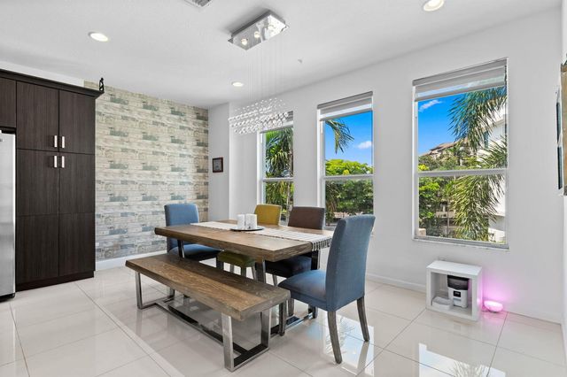 2900 NE 12th Terrace 25, Oakland Park, FL 33334