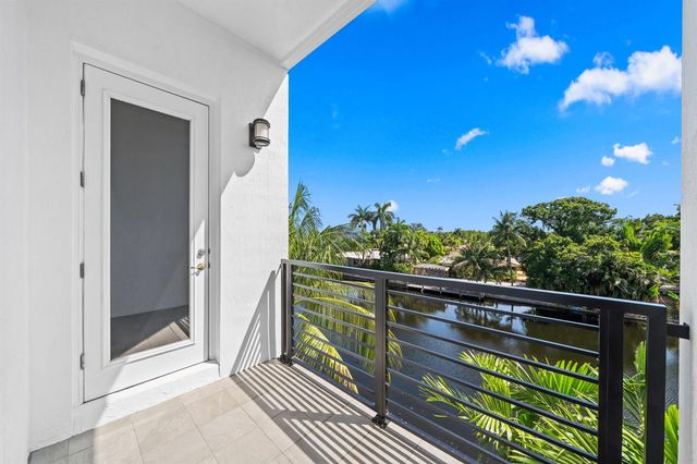 2900 NE 12th Terrace 25, Oakland Park, FL 33334