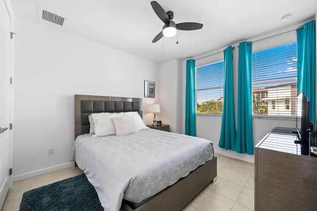 2900 NE 12th Terrace 25, Oakland Park, FL 33334