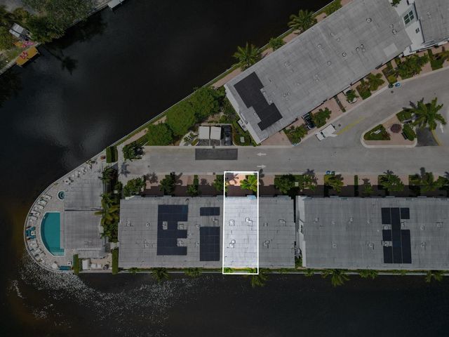 2900 NE 12th Terrace 25, Oakland Park, FL 33334