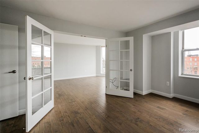 250 E Harbortown Drive 508, Detroit, MI 48207