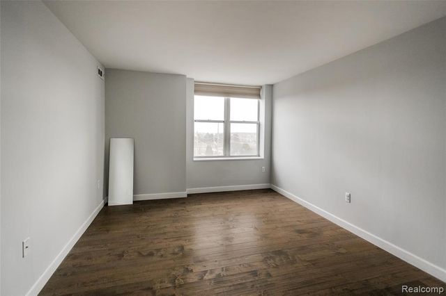 250 E Harbortown Drive 508, Detroit, MI 48207