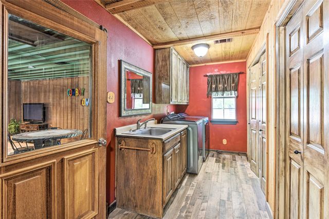 3112 Sunset School Road, Sunset, TX 76270