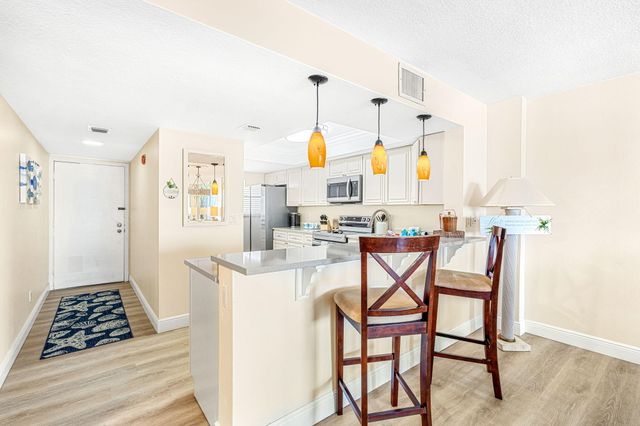 1890 N Atlantic Avenue A804, Cocoa Beach, FL 32931