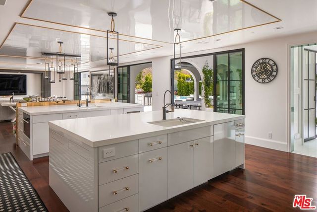 1445 Via Cresta, Pacific Palisades, CA 90272