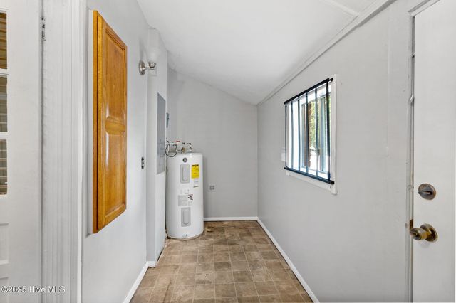 2313 Applebury Lane, Fayetteville, NC 28306