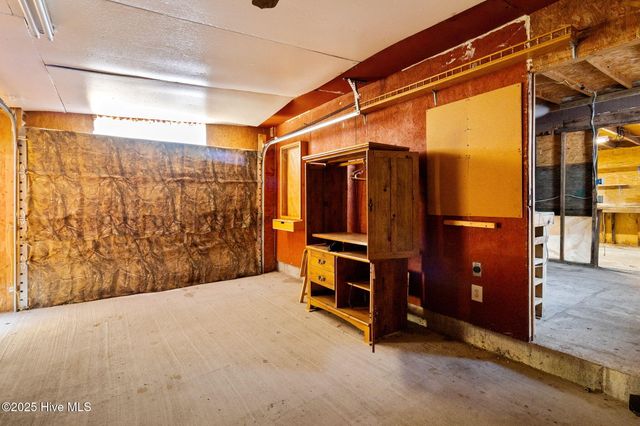 2313 Applebury Lane, Fayetteville, NC 28306