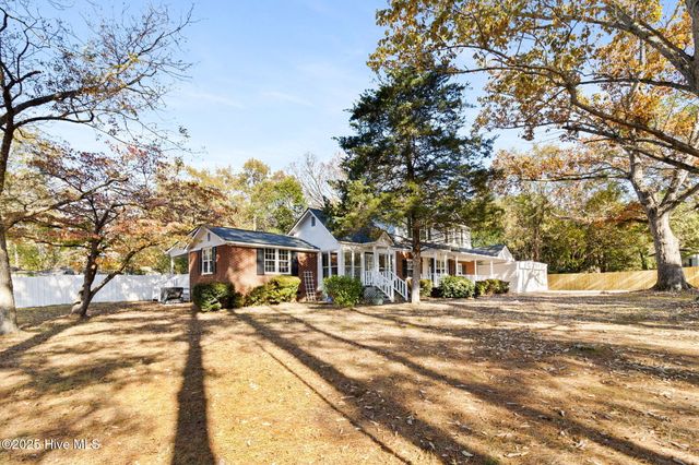 2313 Applebury Lane, Fayetteville, NC 28306