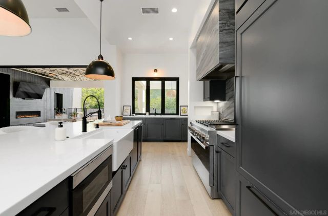 121 Avenida Esperanza, Encinitas, CA 92024