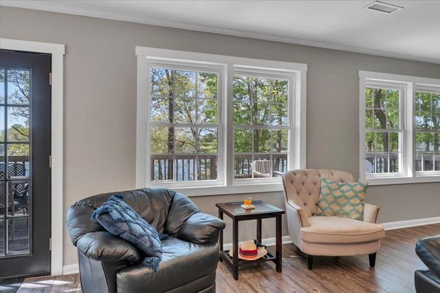 1355 Rosewood LN, Huddleston, VA 24104