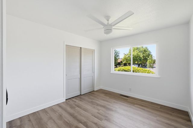 744 W Palo Alto Avenue, Fresno, CA 93704
