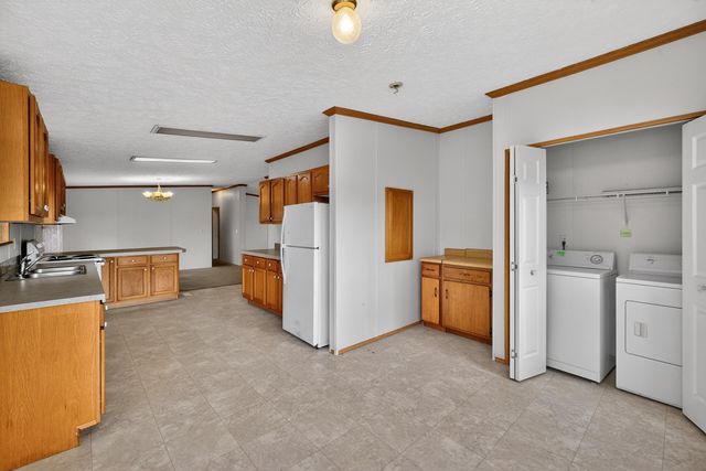 202 N Third Street, Harrodsburg, KY 40330