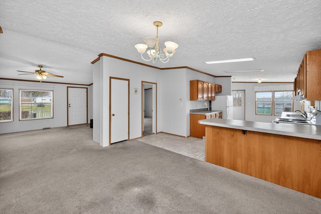 202 N Third Street, Harrodsburg, KY 40330