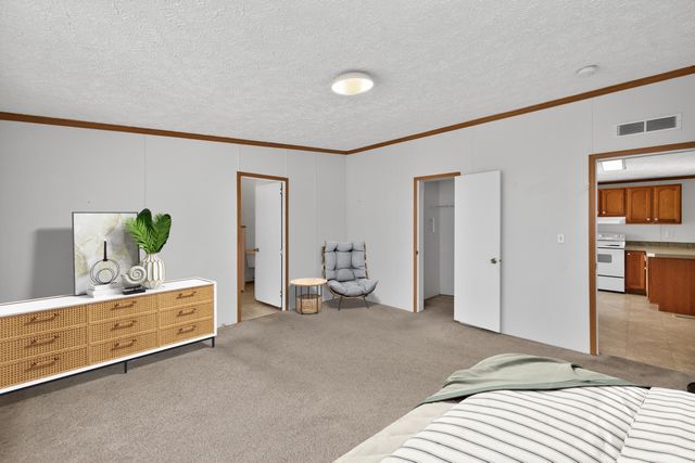 202 N Third Street, Harrodsburg, KY 40330