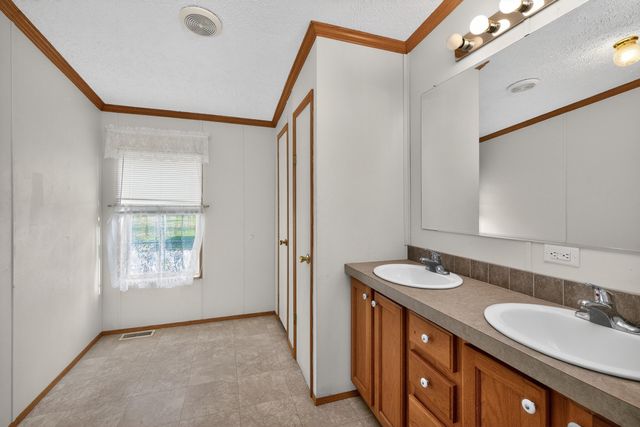 202 N Third Street, Harrodsburg, KY 40330