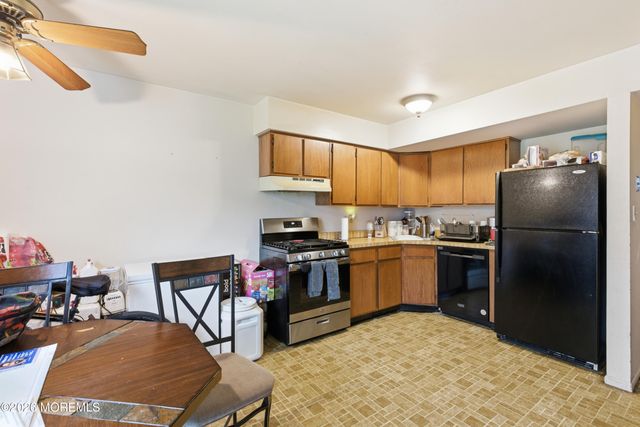 139 Greenwood Loop Road 653, Brick, NJ 08724
