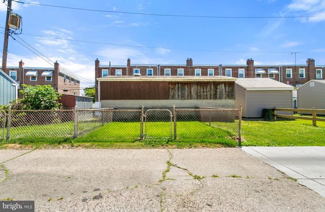 825 SURREY LN, Glenolden, PA 19036