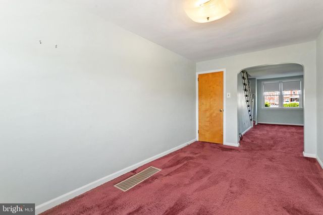 825 SURREY LN, Glenolden, PA 19036