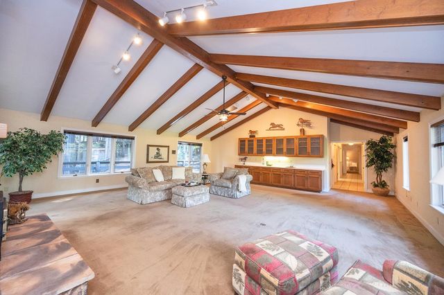 4620 Dio Linda Ct, Pollock Pines, CA 95726